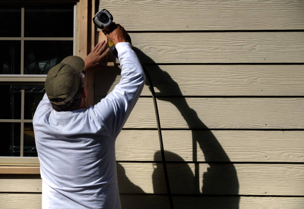 Storm Damage Siding Repair in Willowbrook, CA